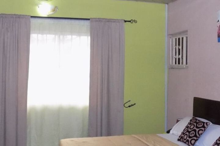 Room 16 of 27