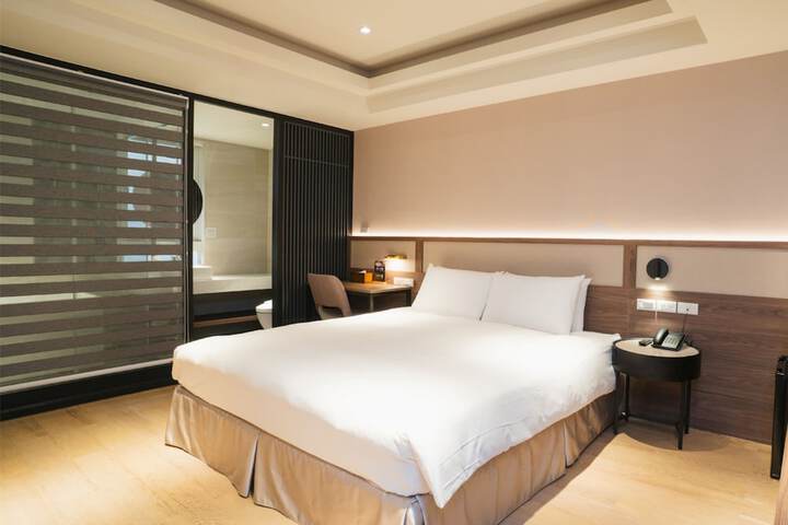 Room 30 of 70