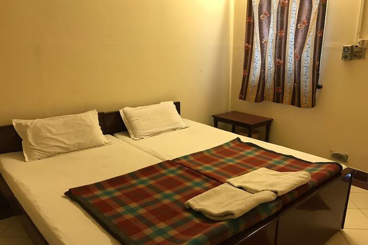 Room 22 of 48
