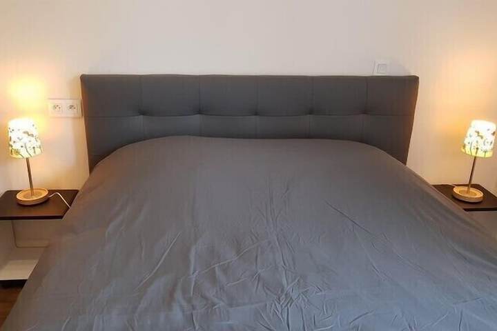 Room 5 of 31