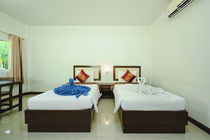 Room 21 of 80