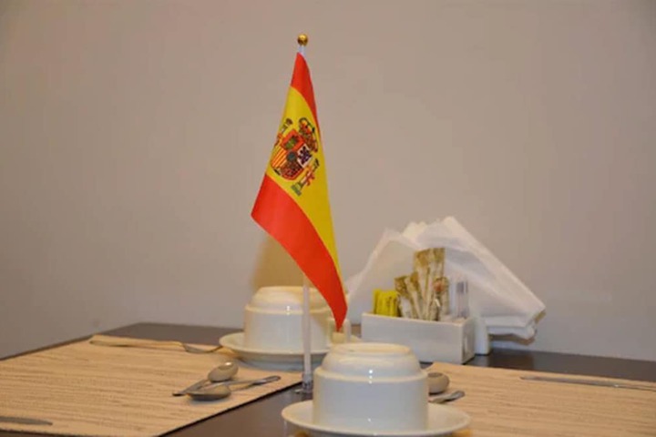 Breakfast/Coffee Service 47 of 72