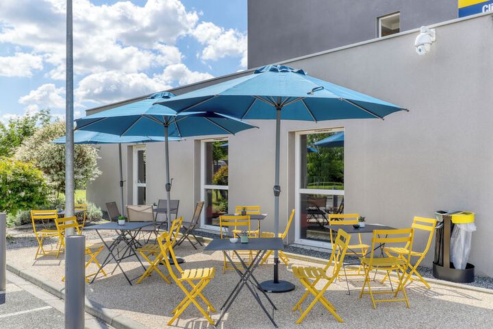 Terrace/Patio 12 of 20