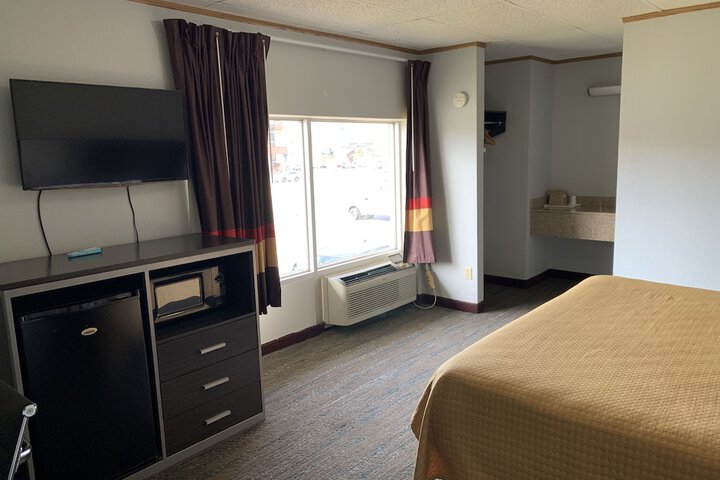 Standard King Bed Accessible (6 of 37)