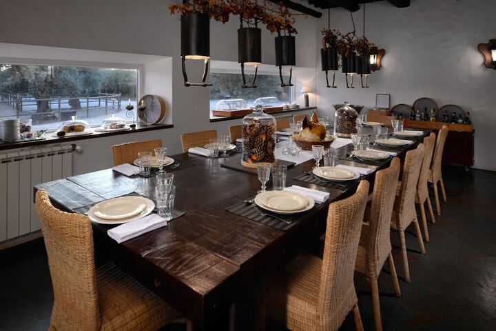 Dining 52 of 75