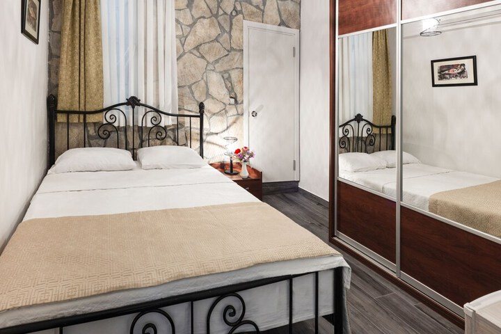 Room 22 of 51