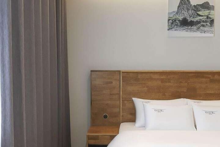 Room 13 of 92
