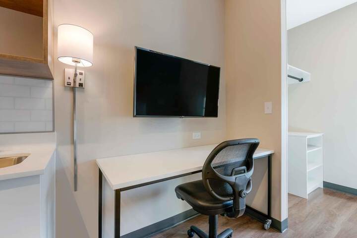Room 5 of 36