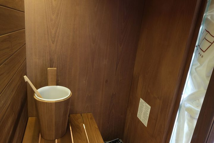 Room 9 of 23