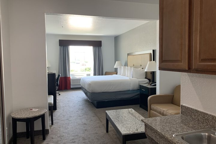 Room 16 of 90