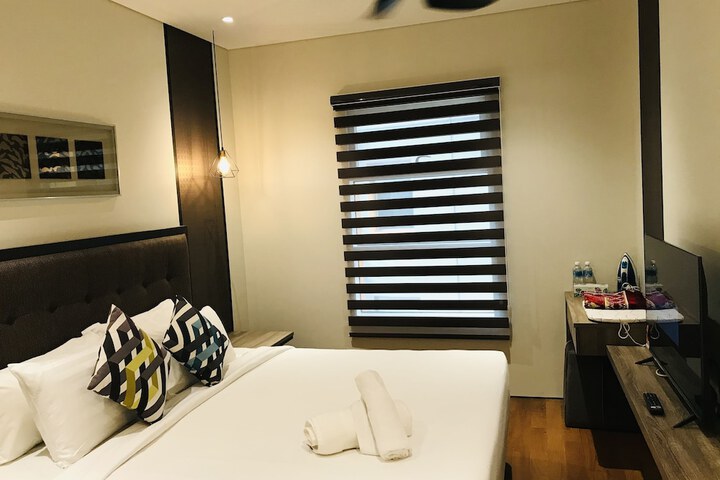 Room 9 of 54