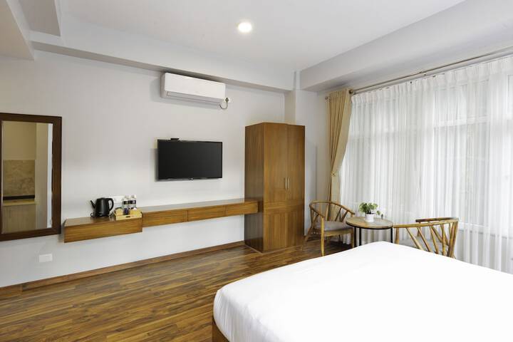 Room 3 of 9