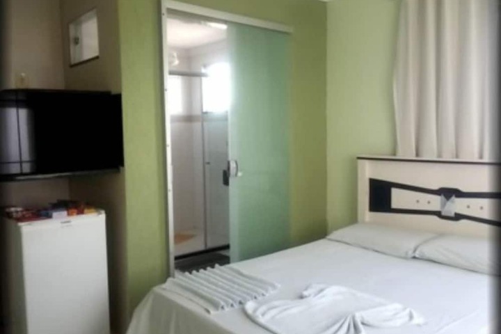 Room 2 of 30