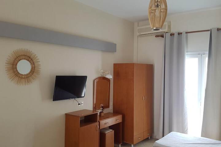 Room 7 of 56