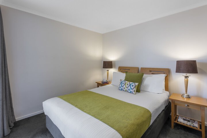 Room 8 of 22