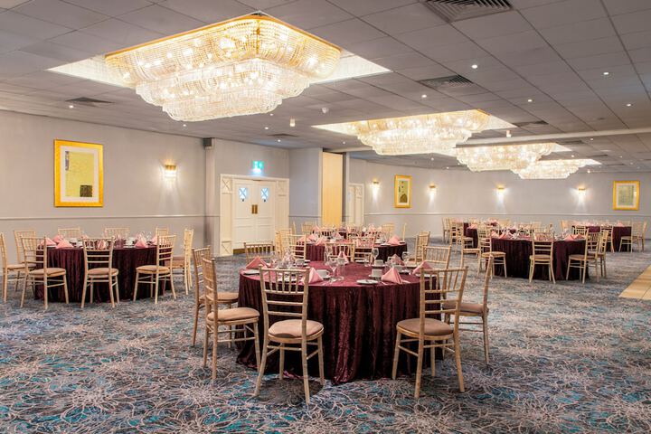 Wedding/Banquet 36 of 48