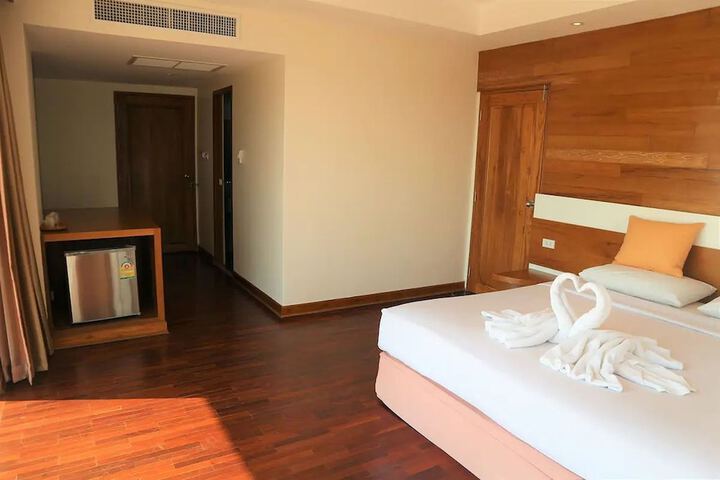 Room 19 of 43