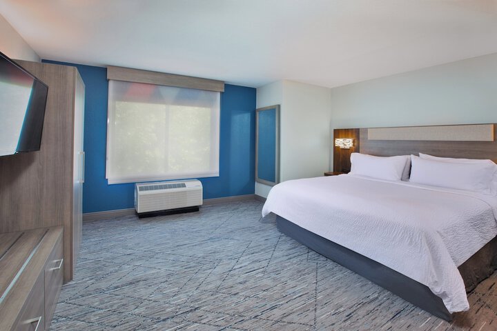 Room 14 of 52
