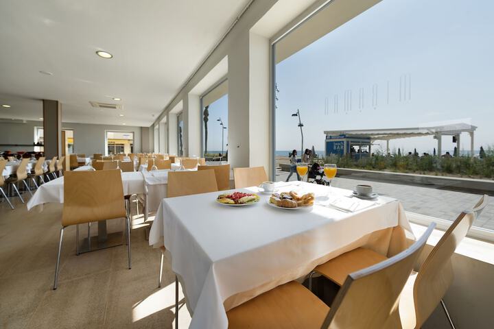Dining Photos
