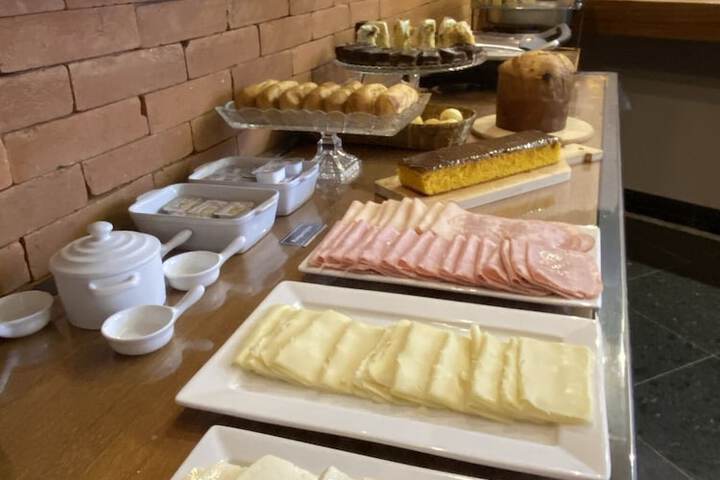 Breakfast/Coffee Service 63 of 80