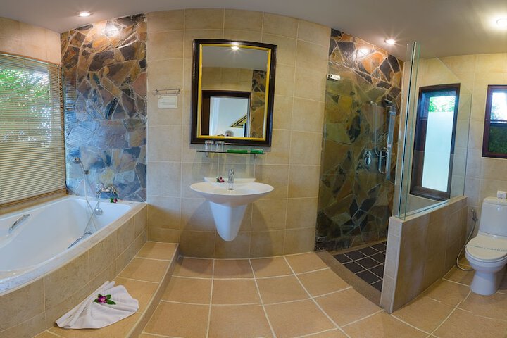 Room 9 of 51
