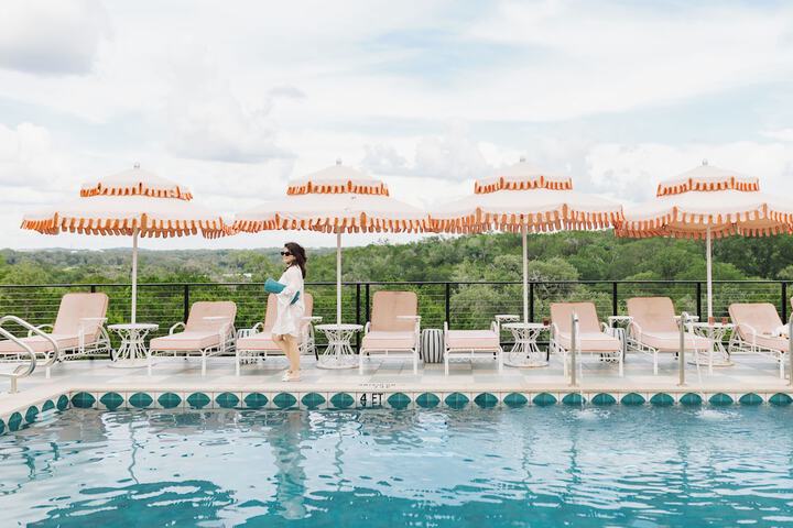 Pool 73 of 128