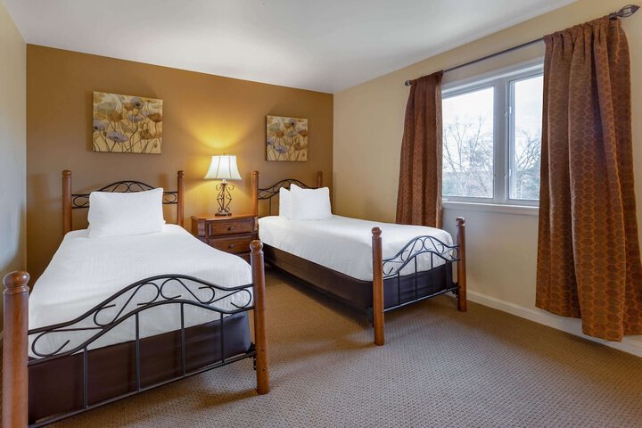 Room 10 of 49