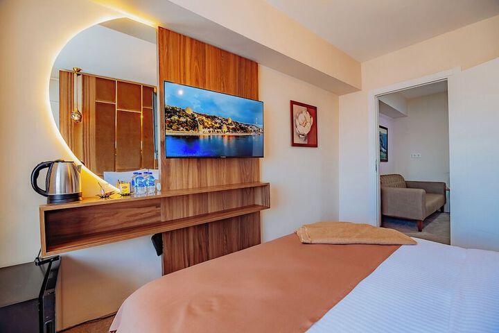 Room 9 of 27