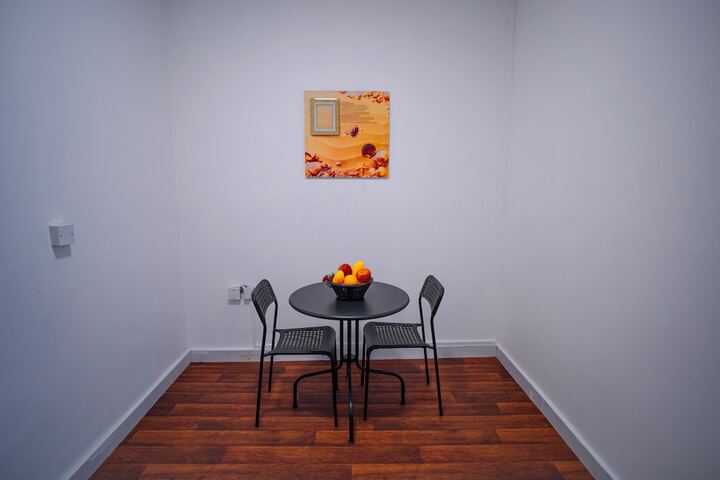 Room 34 of 60