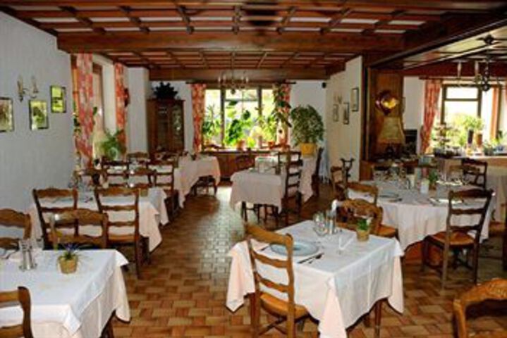 Dining 62 of 68
