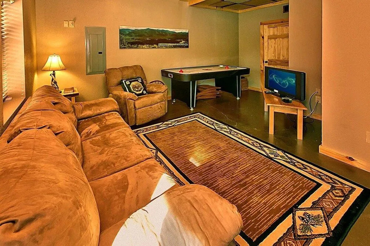 Room 3 of 19