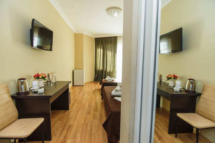 Room 20 of 48