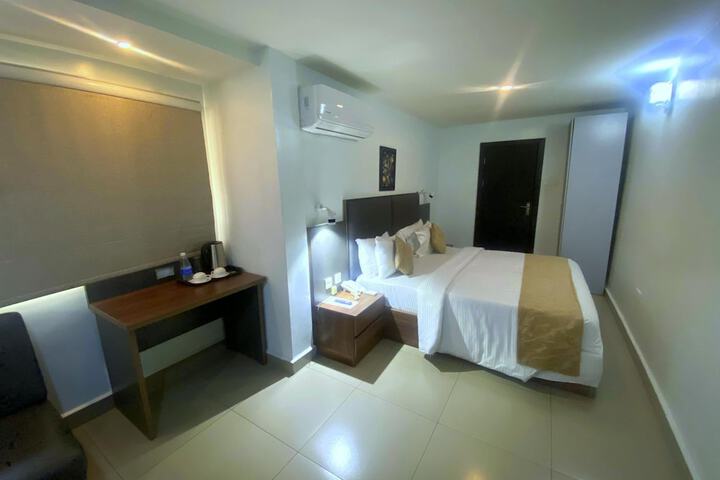 Room 6 of 21