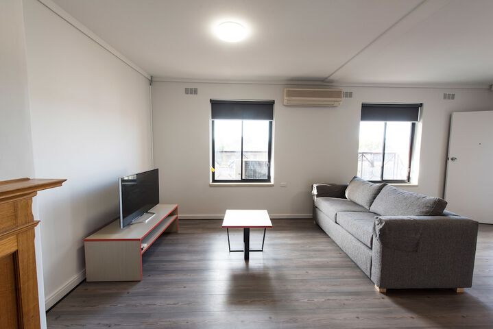Room 11 of 35