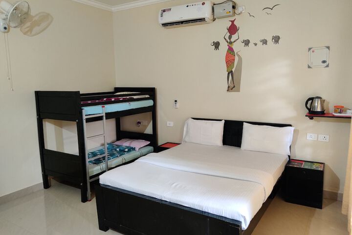 Room 12 of 64