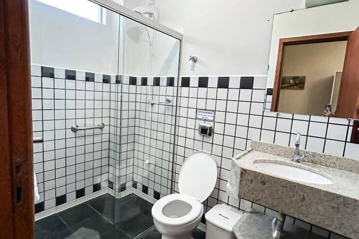 Room 15 of 19
