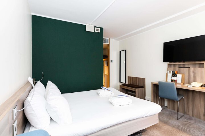 Room 21 of 140