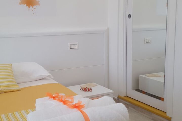 Room 40 of 86