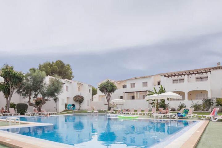 Pool Hotel