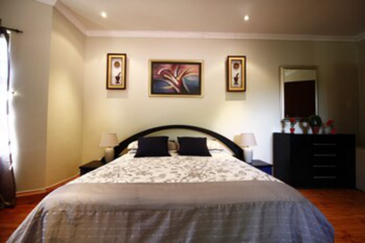Room 34 of 40