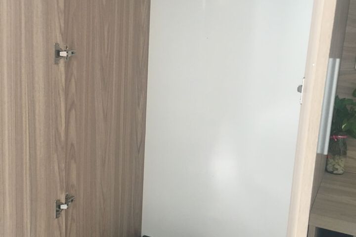 Room 2 of 25