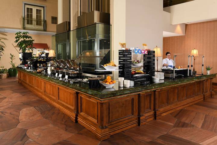 Breakfast buffet