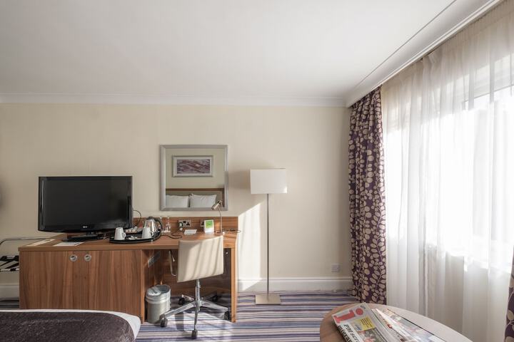 Room 7 of 95
