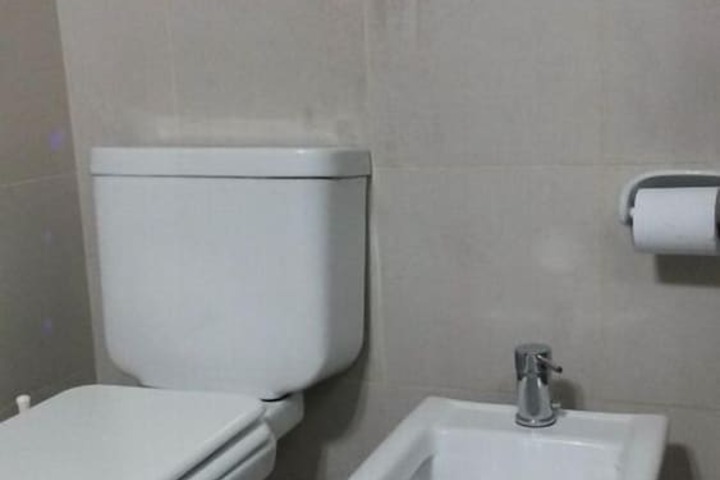 Room 13 of 27