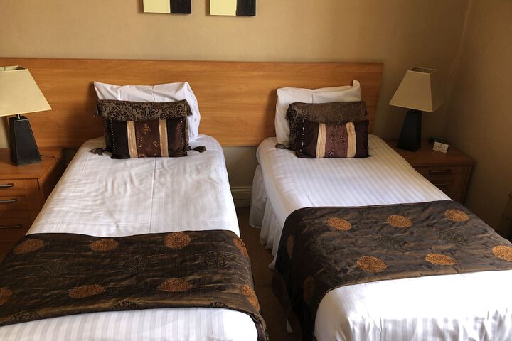 Room 2 of 29