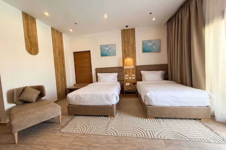 Room 42 of 146
