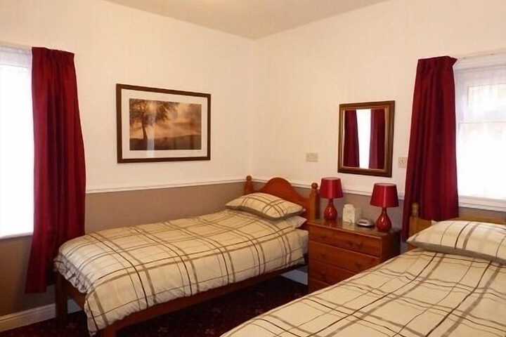 The Meltham Guesthouse Image 12