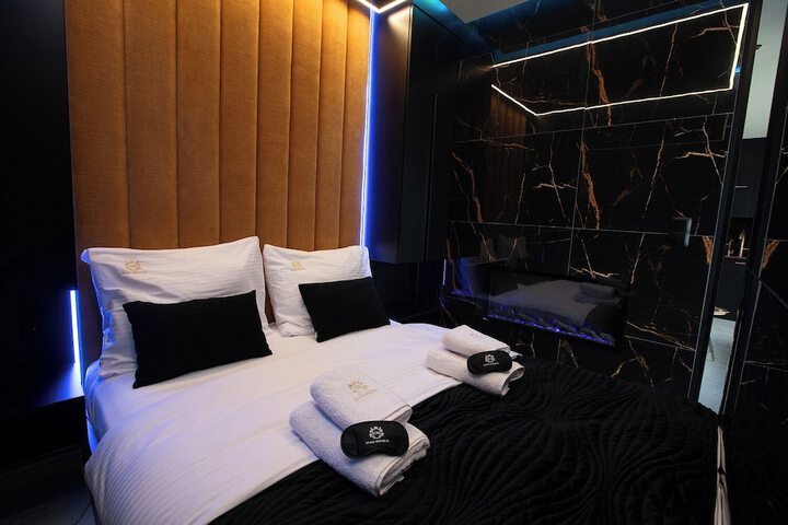 Room 49 of 145