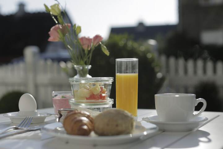 Breakfast/Coffee Service 50 of 71