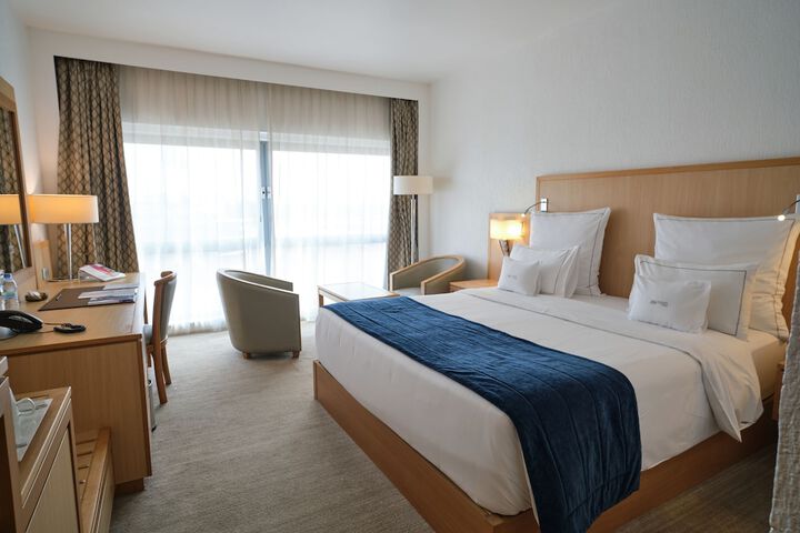 Room 10 of 91